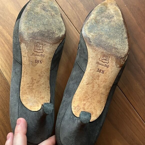 Manolo Blahnik grey and black suede micro pumps - Picture 5 of 5